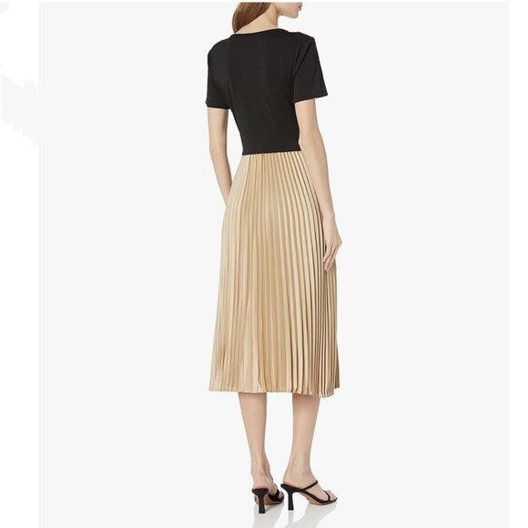 KARL LAGERFELD Pleated Cut Out Dress NWT Sz Sm - Picture 3 of 12